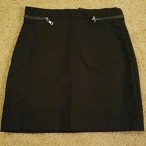 H&M black skirt